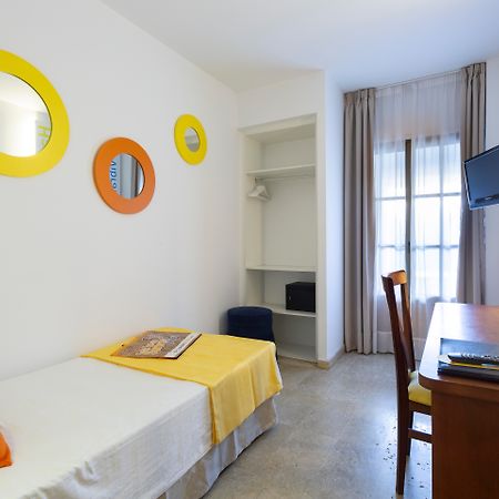 Globales Cortijo Blanco Hotel Marbella Exterior photo