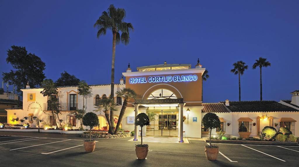 Globales Cortijo Blanco Hotel Marbella Exterior photo