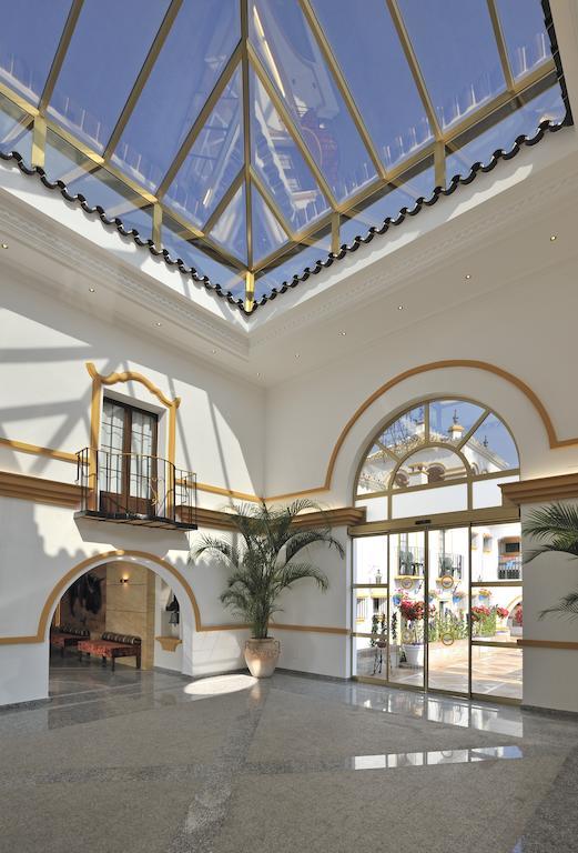 Globales Cortijo Blanco Hotel Marbella Exterior photo